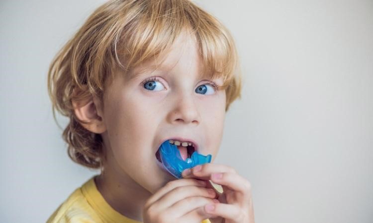 پیشگیری از شکستگی مجدد دندان‌های جلو وعقب کودکان